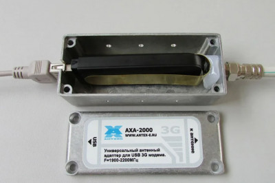 AXA-3000 адаптер с F и SMA разъемами